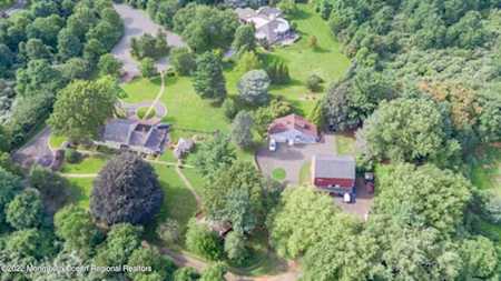 17 Wide Horizons Dr Colts Neck, NJ 07722