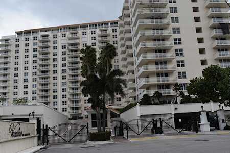 1 Las Olas Circle #414 Fort Lauderdale, FL 33316