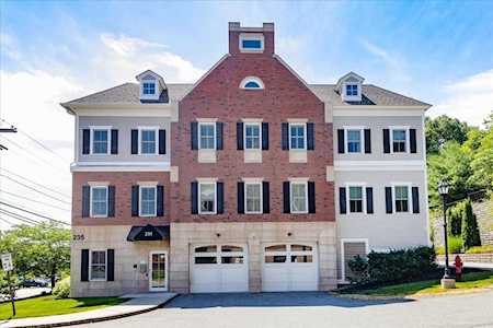 235 Cambridge St #208 Burlington, MA 01803