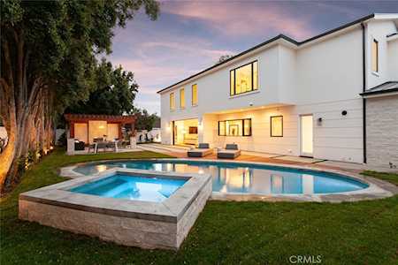 1335 Santiago Dr Newport Beach, CA 92660
