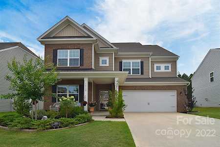 16108 Hammersmith Farm Dr Charlotte, NC 28273