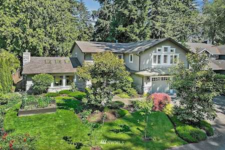4616 88th Ave SE Mercer Island, WA 98040
