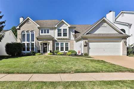 17044 Westridge Oaks Dr Wildwood, MO 63040