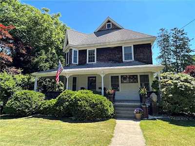 467 Woodruff Ave South Kingstown, RI 02879