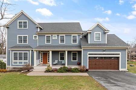 25 Country Club Dr. Arlington, MA 02474