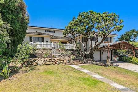 7920 Calle De La Plata La Jolla, CA 92037