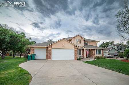 9330 Blue Grass Place Colorado Springs, CO 80925