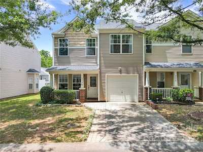 5530 Santeelah Ct Charlotte, NC 28217
