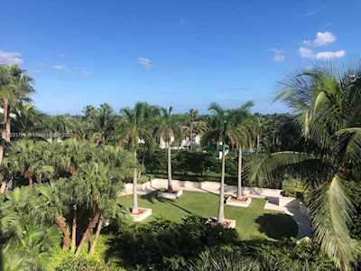19955 NE 38 Ct #702 Aventura, FL 33180