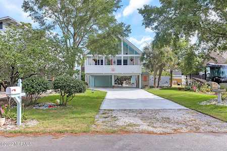 607 Birmingham Avenue Carolina Beach, NC 28428