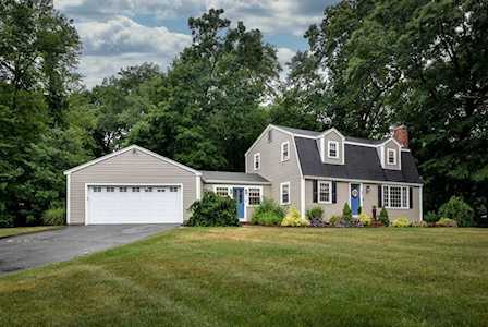 20 Thayer Heights Rd Hopkinton, MA 01748