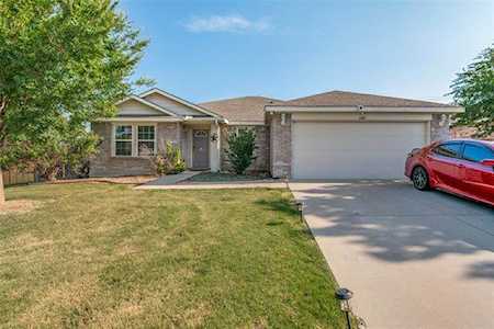 1401 Dakota Trail Krum, TX 76249