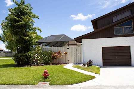 9604 Boca Gardens Pkwy #Apt A Boca Raton, FL 33496
