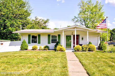 9900 Ponder Ln Louisville, KY 40272