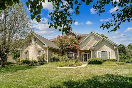 9706 Royal Colony Dr Waxhaw, NC 28173