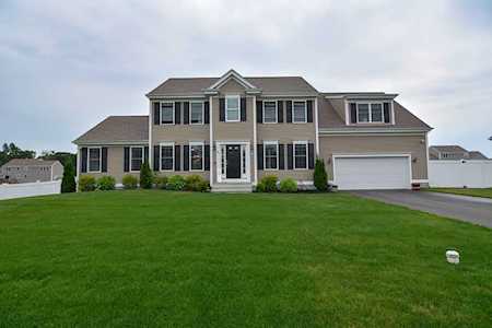 81 Magnolia Way Bridgewater, MA 02324