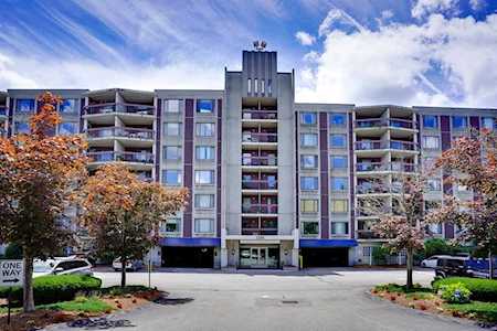 1550 Worcester Rd #607 Framingham, MA 01702