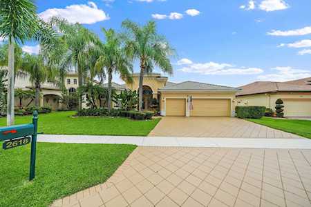 2618 Arbor Lane Royal Palm Beach, FL 33411