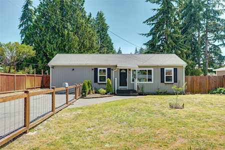6816 188th Place SW Lynnwood, WA 98036