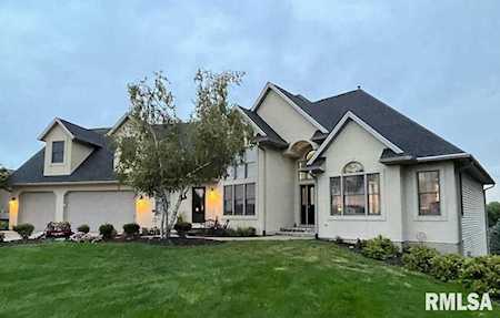 19177 Wells Ferry Rd Bettendorf, IA 52722