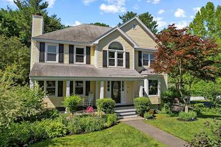 10 Arthur G Pernokas Dr Woburn, MA 01801