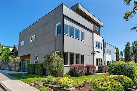 2928 E Thomas St Seattle, WA 98112