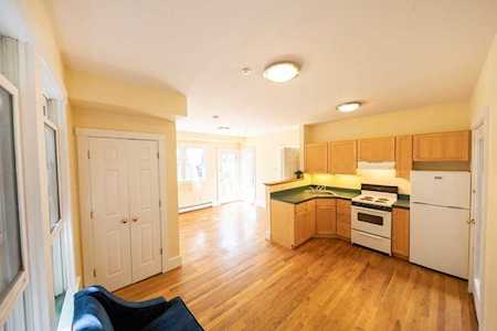 419 Norfolk Street #1D Somerville, MA 02143