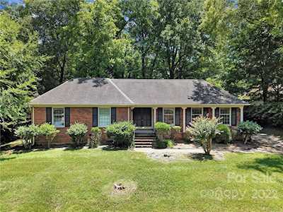 7017 Queensberry Dr Charlotte, NC 28226