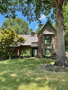 7568 Canon Gate Cv Germantown, TN 38138