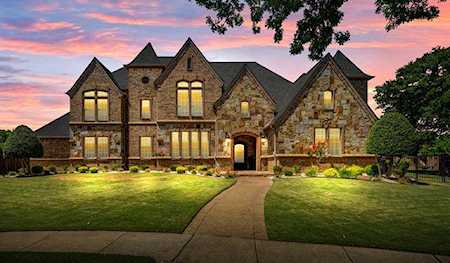2123 Cheyenne Park Lane Southlake, TX 76092