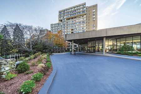 250 Hammond Pond Pkwy #1202N Newton, MA 02467
