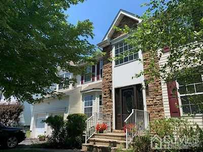 84 Heman Street Edison, NJ 08837