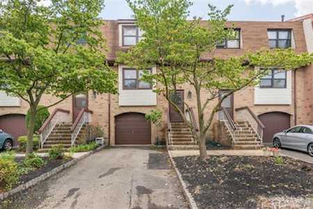 4904 N Oaks Boulevard North Brunswick, NJ 08902
