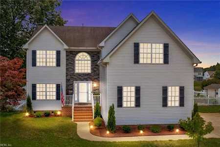 1231 Graver Ln Chesapeake, VA 23322