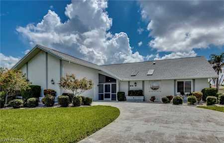 2609 SE 20th Place Cape Coral, FL 33904
