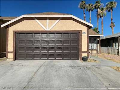 1542 Mapleleaf St Las Vegas, NV 89142