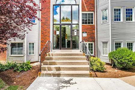 202 Tall Oaks Dr #D Weymouth, MA 02190
