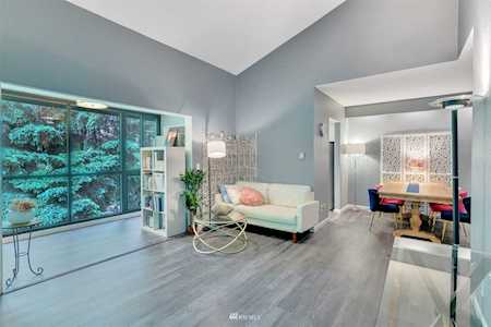 4727 W Lake Sammamish Parkway SE #B305 Issaquah, WA 98027