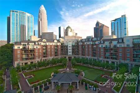 300 W 5th St Charlotte, NC 28202