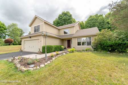28 Mallards Landing S Waterford, NY 12188