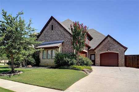 8956 Glendara Drive North Richland Hills, TX 76182