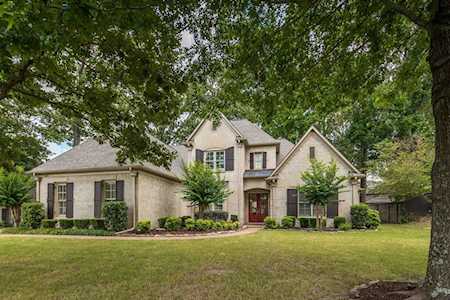 1078 Smoky Oaks Ln Collierville, TN 38017
