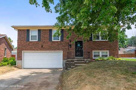 4519 Barrowdale Dr Louisville, KY 40216
