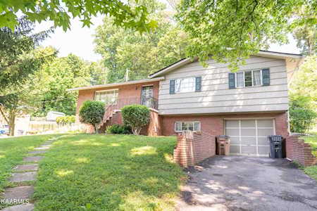 2201 Martha Berry Dr Knoxville, TN 37918