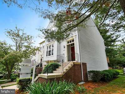 12204 Wye Oak Commons Circle #46 Burke, VA 22015