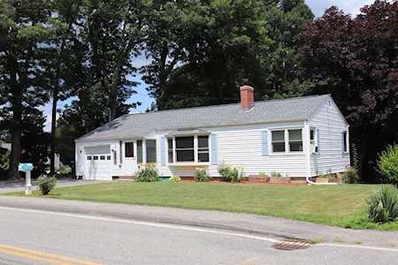 38 Bullard Street Holden, MA 01520