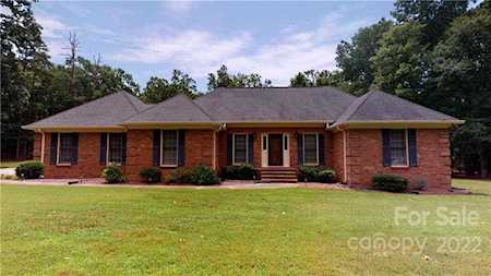 11100 Tara Oaks Dr Charlotte, NC 28227