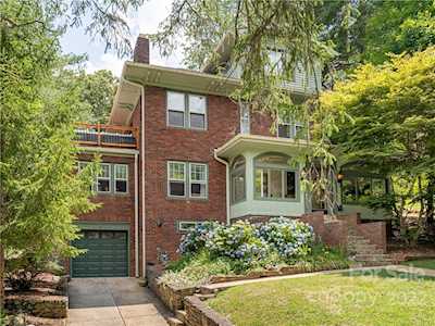 37 Colonial Place Asheville, NC 28804
