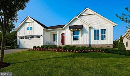 803 Roundhouse Dr Brunswick, MD 21716