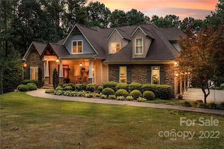 6877 Kingfisher Ct Denver, NC 28037